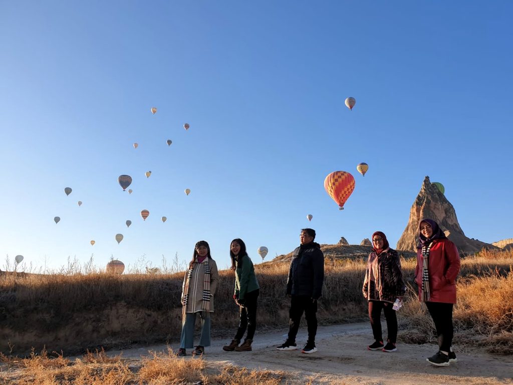 jalan jalan ke hot air balloon cappadocia turki